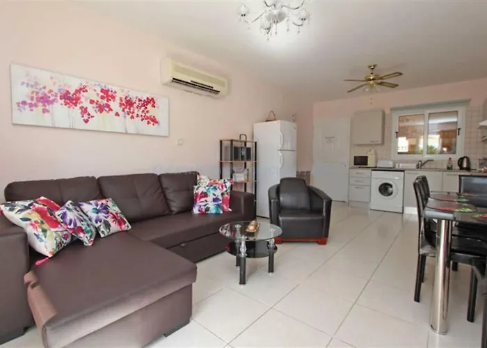 Nissi Golden Sands Family *