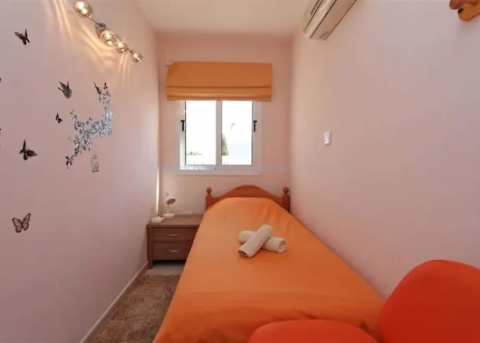 Nissi Golden Sands Family *